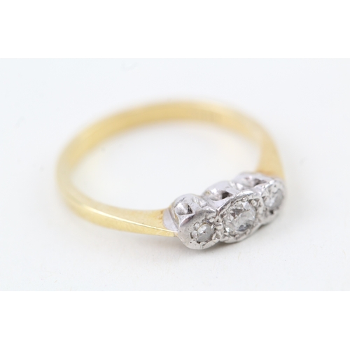 174 - 18ct gold vintage diamond three stone ring (2.4g) Size  K 1/2