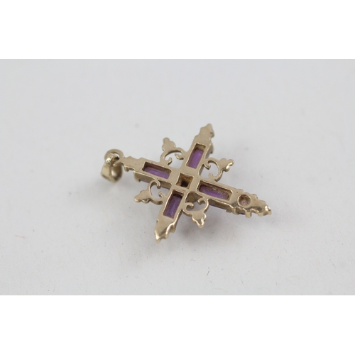 177 - 2 x 9ct gold amethyst set crucifix/ cross pendants inc diamonds (2.4g)