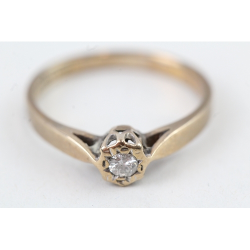 188 - 9ct gold vintage diamond solitaire ring (2g) Size  N 1/2