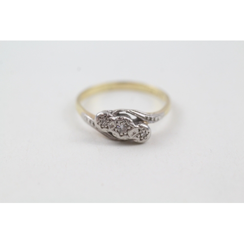 214 - 18ct gold and platinum diamond trilogy crossover dress ring (2.2g) Size  N