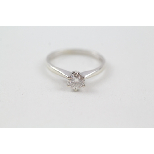 228 - 9ct gold synthetic moissanite solitaire ring (2g) Size  M