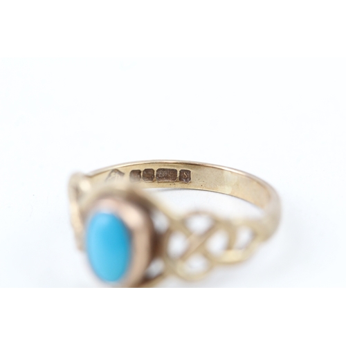 40 - 9ct gold vintage turquoise celtic style ring (2.1g) Size  K 1/2