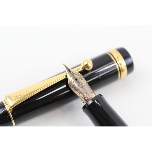 449 - Pilot Custom 74 Black Lacquer Fountain Pen w/ 18ct Super Fine Nib WRITING