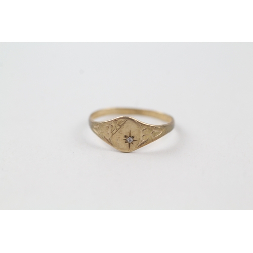 56 - 9ct gold vintage diamond set signet ring (0.7g) Size  F