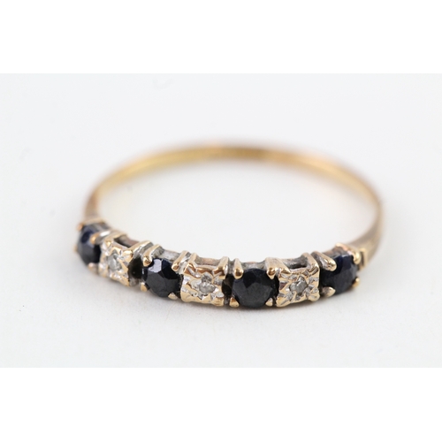 75 - 9ct gold vintage sapphire & diamond half eternity ring (1.4g) Size  R