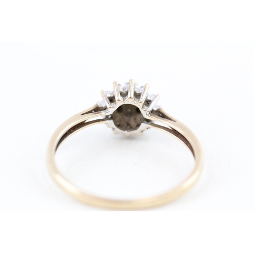 79 - 9ct gold vintage parve set diamond dress ring (1.6g) Size  P