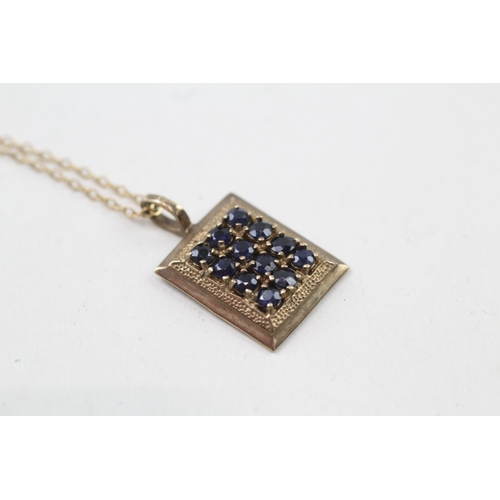 95 - 9ct gold vintage sapphire pendant with 9ct gold chain (3g)