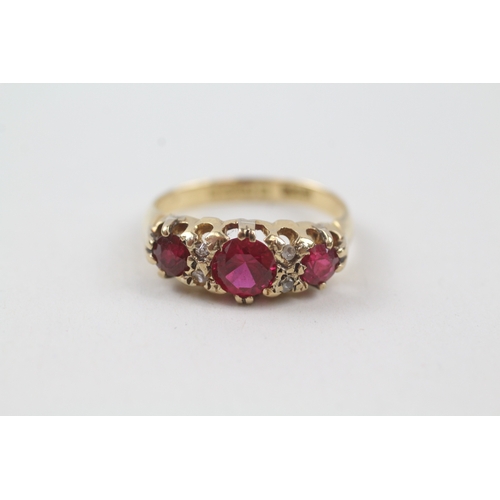 10 - 18ct gold vintage diamond and red gemstone gypsy dress ring (3.9g) Size  O