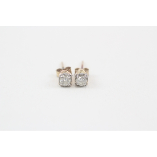 104 - 9ct gold diamond stud earrings (0.8g)