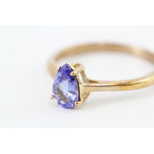 114 - 9ct gold pear cut tanzanite dress ring (1.8g) Size  O