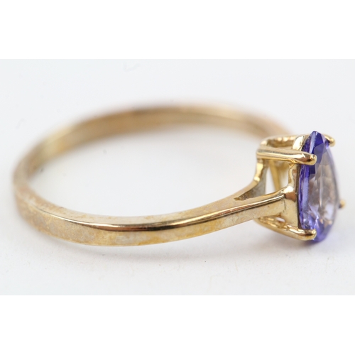 114 - 9ct gold pear cut tanzanite dress ring (1.8g) Size  O