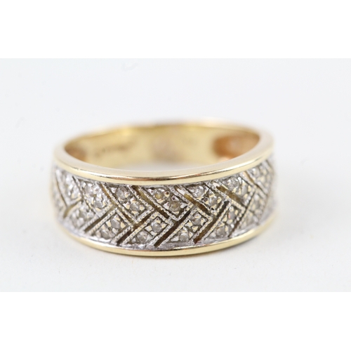 122 - 14ct gold diamond patterned half eternity ring (3.1g) Size  L 1/2