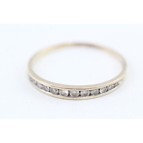 151 - 9ct gold diamond half eternity ring, total diamond weight: 0.25ct(approximately) (1g) Size  P