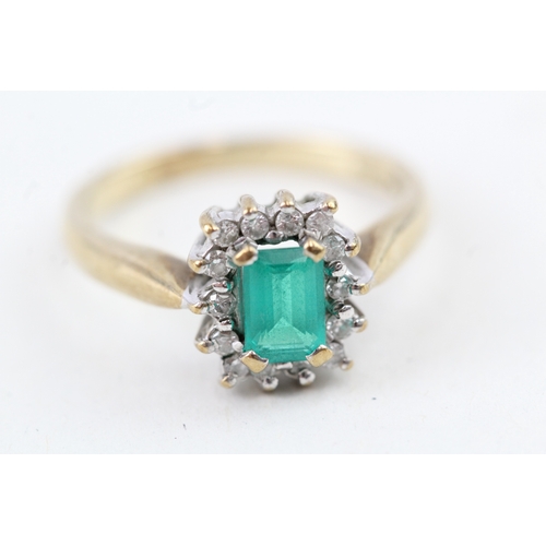 155 - 9ct gold green gemstone & diamond cluster ring (2.9g) Size  L