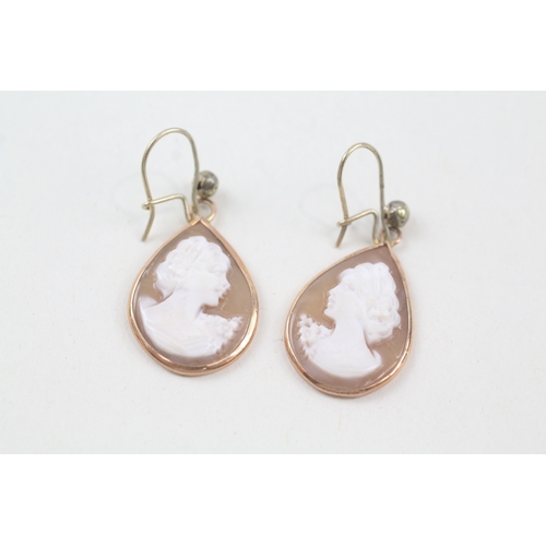 17 - 9ct gold vintage shell cameo drop earrings with shepherd hooks (2.3g)