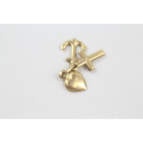 22 - 9ct gold vintage love, faith and charity charm (0.5g)