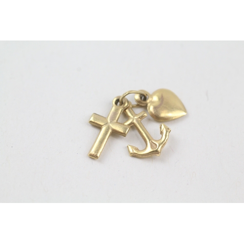 22 - 9ct gold vintage love, faith and charity charm (0.5g)