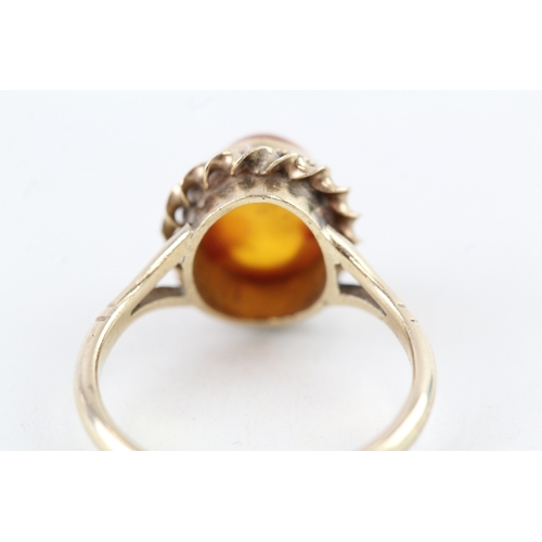 27 - 9ct gold vintage cabochon cut amber dress ring (2.5g) Size  N 1/2