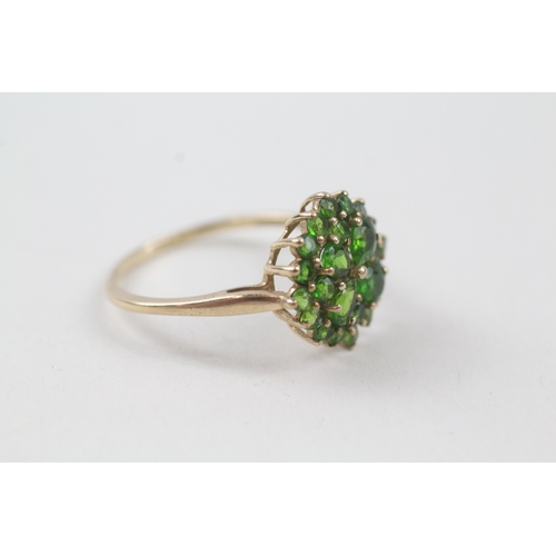 33 - 9ct gold diopside cluster dress ring (2.3g) Size  S