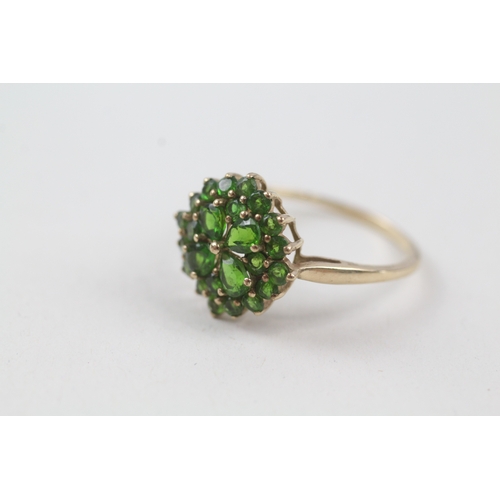 33 - 9ct gold diopside cluster dress ring (2.3g) Size  S