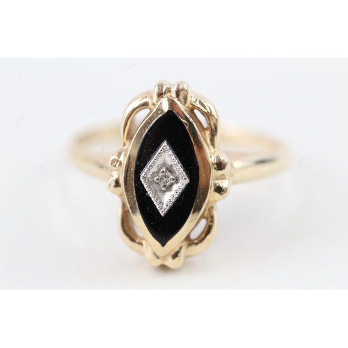 5 - 10ct gold vintage style diamond & black onyx dress ring (3.2g) Size  N