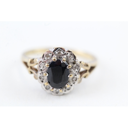 66 - 9ct gold vintage sapphire & diamond cluster ring (2g) Size  K