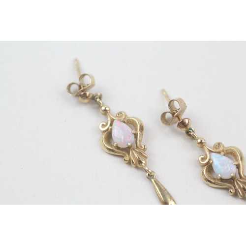 85 - 9ct gold vintage style opal drop earrings (1.8g)