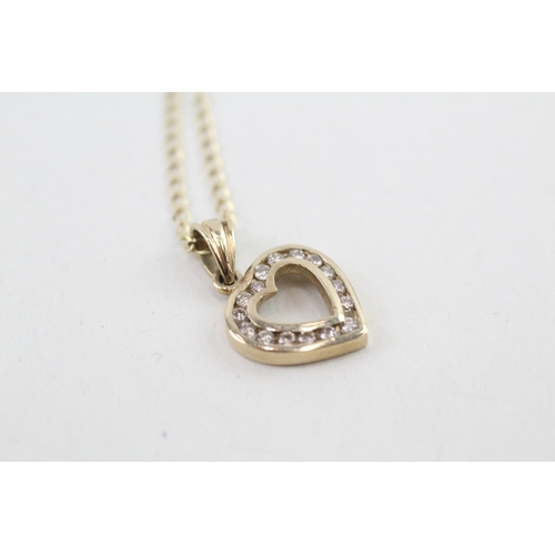 29 - 9ct gold diamond heart shape pendant necklace (2.2g)