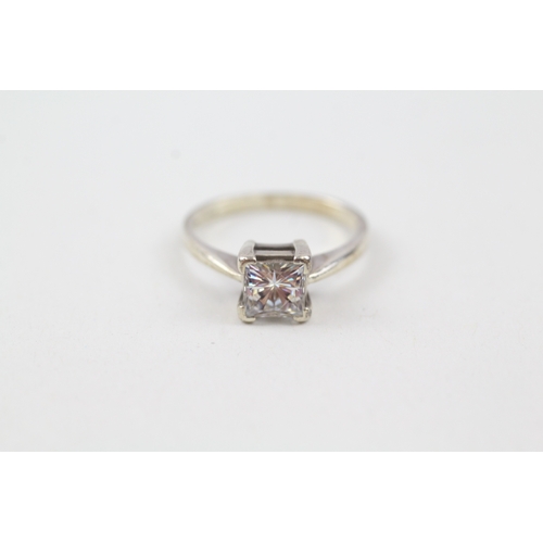 6 - 9ct gold princess cut moissanite solitaire ring (2.4g) Size  K 1/2