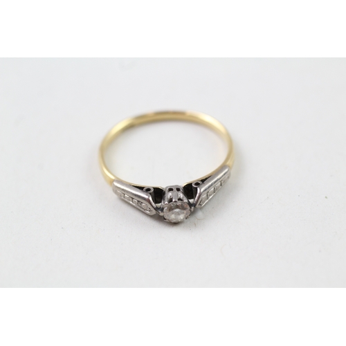 68 - 18ct gold & platinum vintage diamond solitaire dress ring (2.1g) Size  Q 1/2