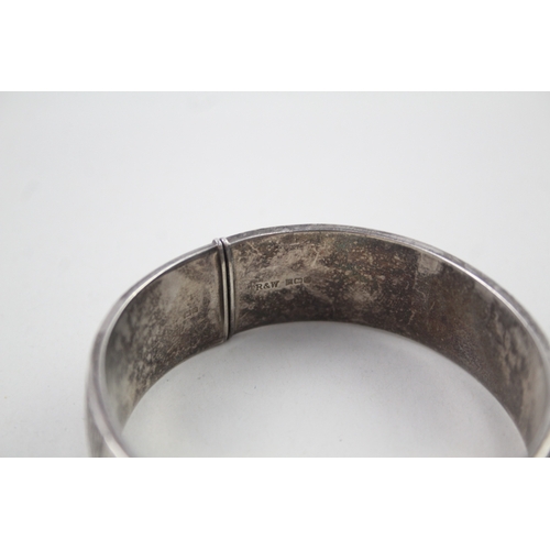 294 - Rigby & Wilson Sterling Silver Mid Century Bangle w/ Textured Detail 48g