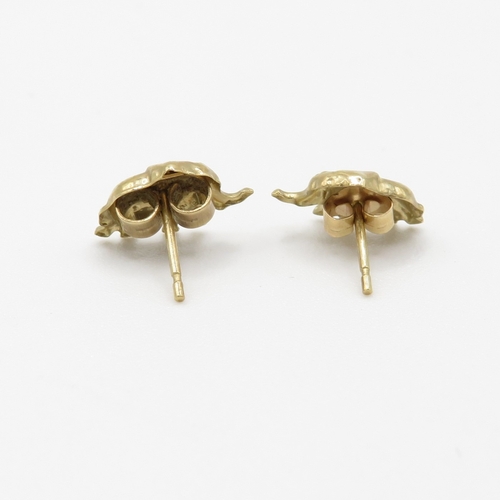 138 - 3 x 9ct gold teddy bear and elephant earrings (1g)