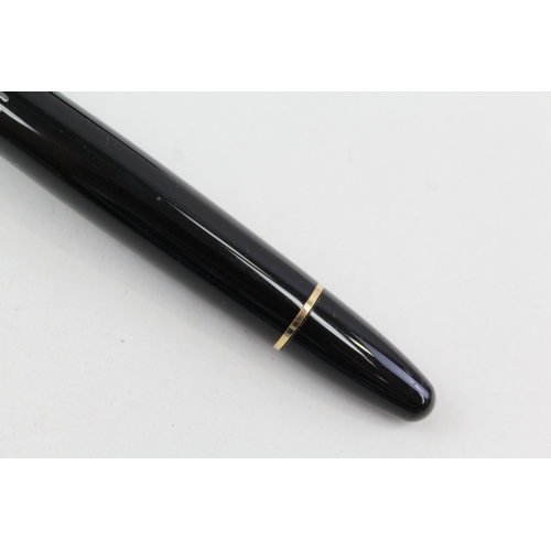 438 - Montblanc Meisterstuck Black Fountain Pen w/ 14ct White Gold Nib WRITING