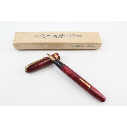 439 - Vintage Conway Stewart 84 Red Cased Fountain Pen w/ 14ct Gold Nib WRITING Boxed