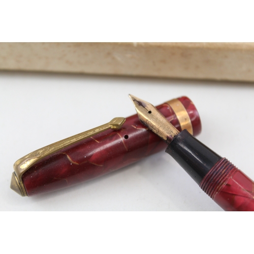 439 - Vintage Conway Stewart 84 Red Cased Fountain Pen w/ 14ct Gold Nib WRITING Boxed