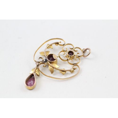 17 - 9ct gold edwardian garnet, amethyst and seed pearl pendant (3.1g)