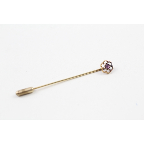 19 - 14ct vintage paste stick pin (1.3g)