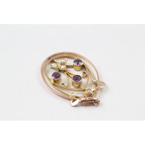 20 - 9ct gold art nouveau garnet and seed pearl pendant (2.5g)