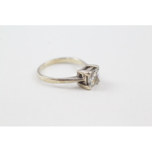 6 - 9ct gold princess cut moissanite solitaire ring (2.4g) Size  K 1/2