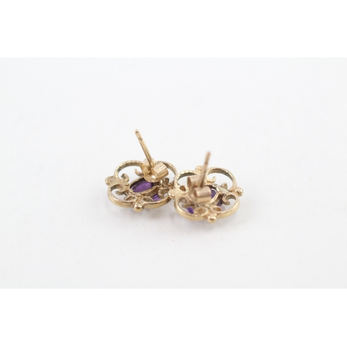 64 - 9ct gold vintage style amethyst patterned earrings (1.5g)