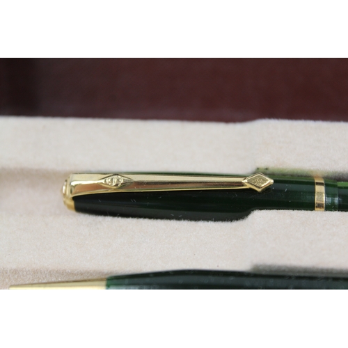 440 - Vintage Conway Stewart 570 Green Fountain Pen w/ 14ct Gold Nib, Pencil, Box Etc