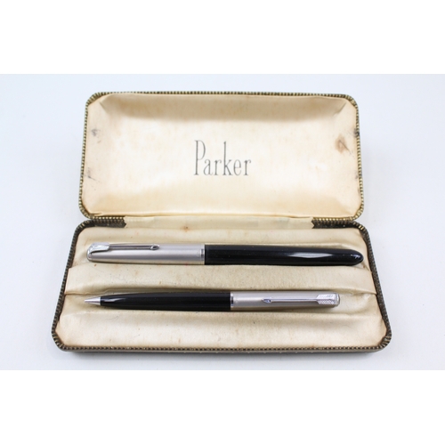 441 - Vintage Parker 51 Black Fountain Pen w/ 14ct Gold Nib, Pencil, Box Etc