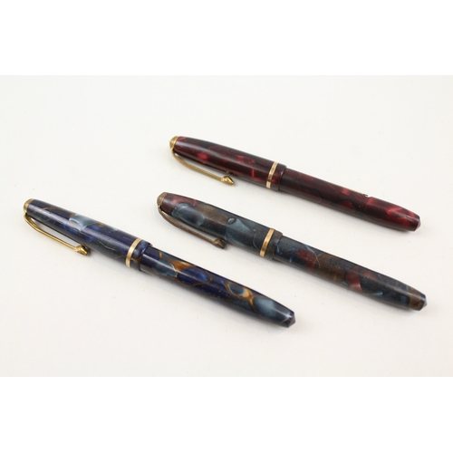 443 - 3 x Vintage Conway Stewart Dinkie Fountain Pens w 14ct Nibs WRITING Inc 550, 560