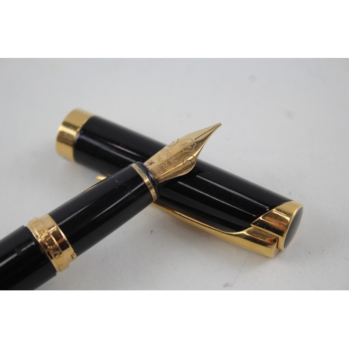 444 - Waterman L'etalon Black Lacquer Fountain Pen w/ 18ct Gold Nib WRITING