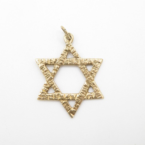 1 - 9ct Gold Star of David Pendant 3.6g