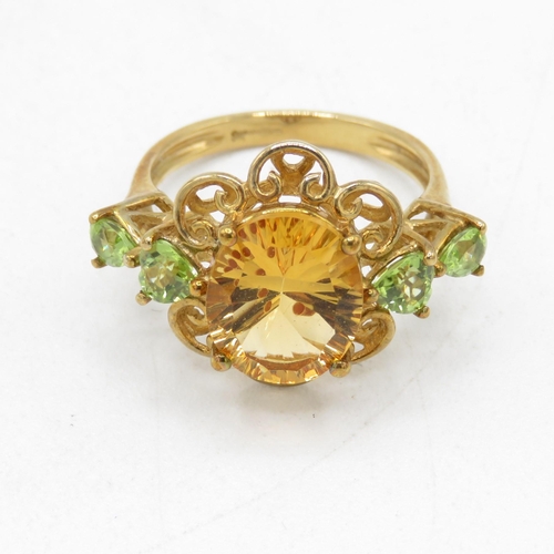 47 - 9ct gold citrine & peridot ring (3.8g) Size  N