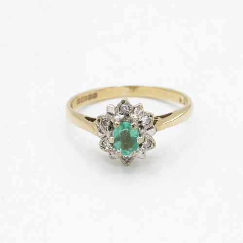 247 - 9ct gold vintage emerald & diamond cluster ring (1.8g) Size  M