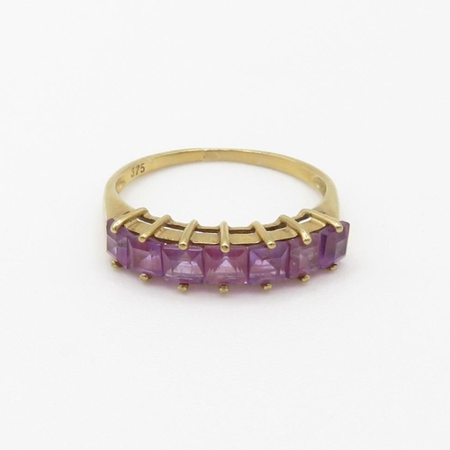 108 - 9ct gold square cut amethyst half eternity ring (1.5g) Size  M 1/2