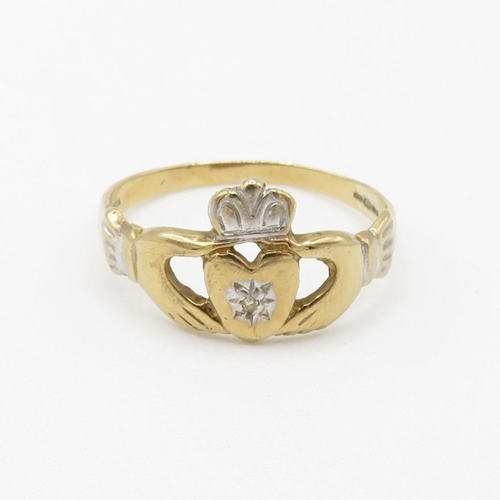 29 - 9ct gold diamond Irish claddah dress ring (1.1g) Size  O