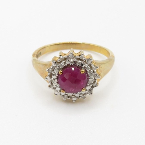 44 - 9ct gold ruby & diamond dress ring (3g) Size  P